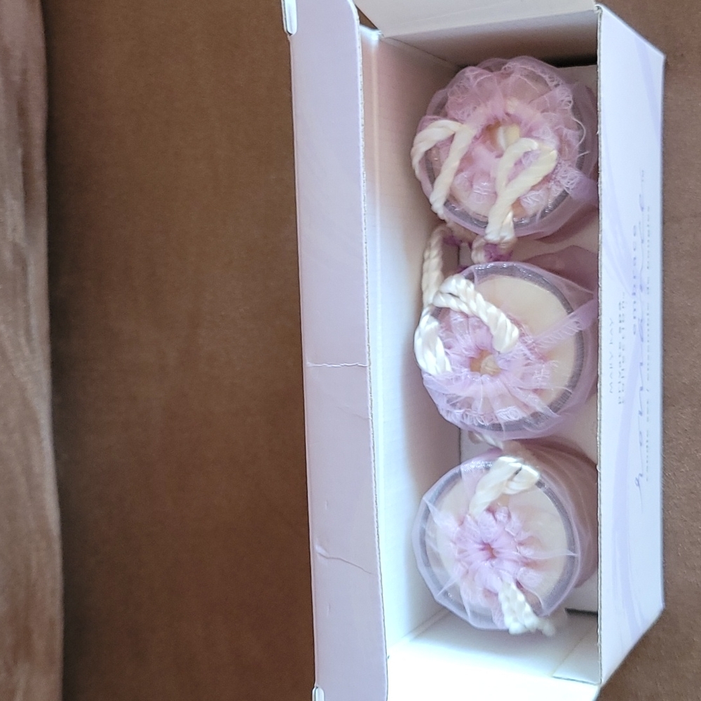 Mary Kay Embrace Romance (3) Candle Set Private Spa Collection New in Box - Picture 5 of 7